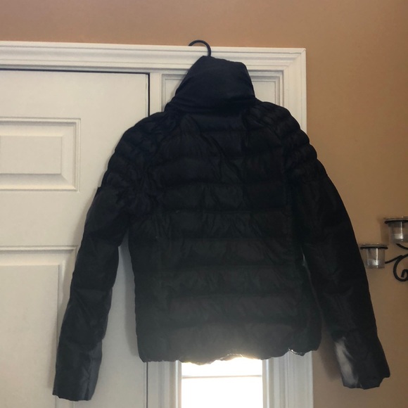 Medium Guess black jacket worn twice - Picture 2 of 3